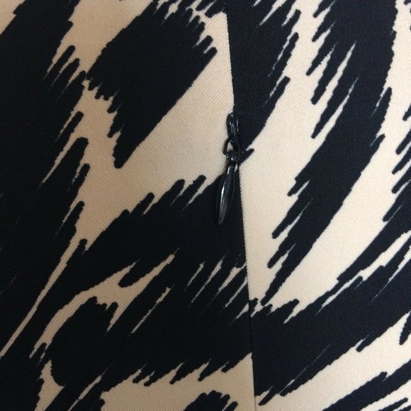 Womens Dress - Picture 6 of 12